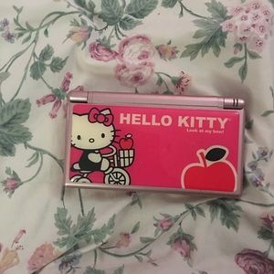 Nintendo DS + 37 games + charger + Nintendo bag.